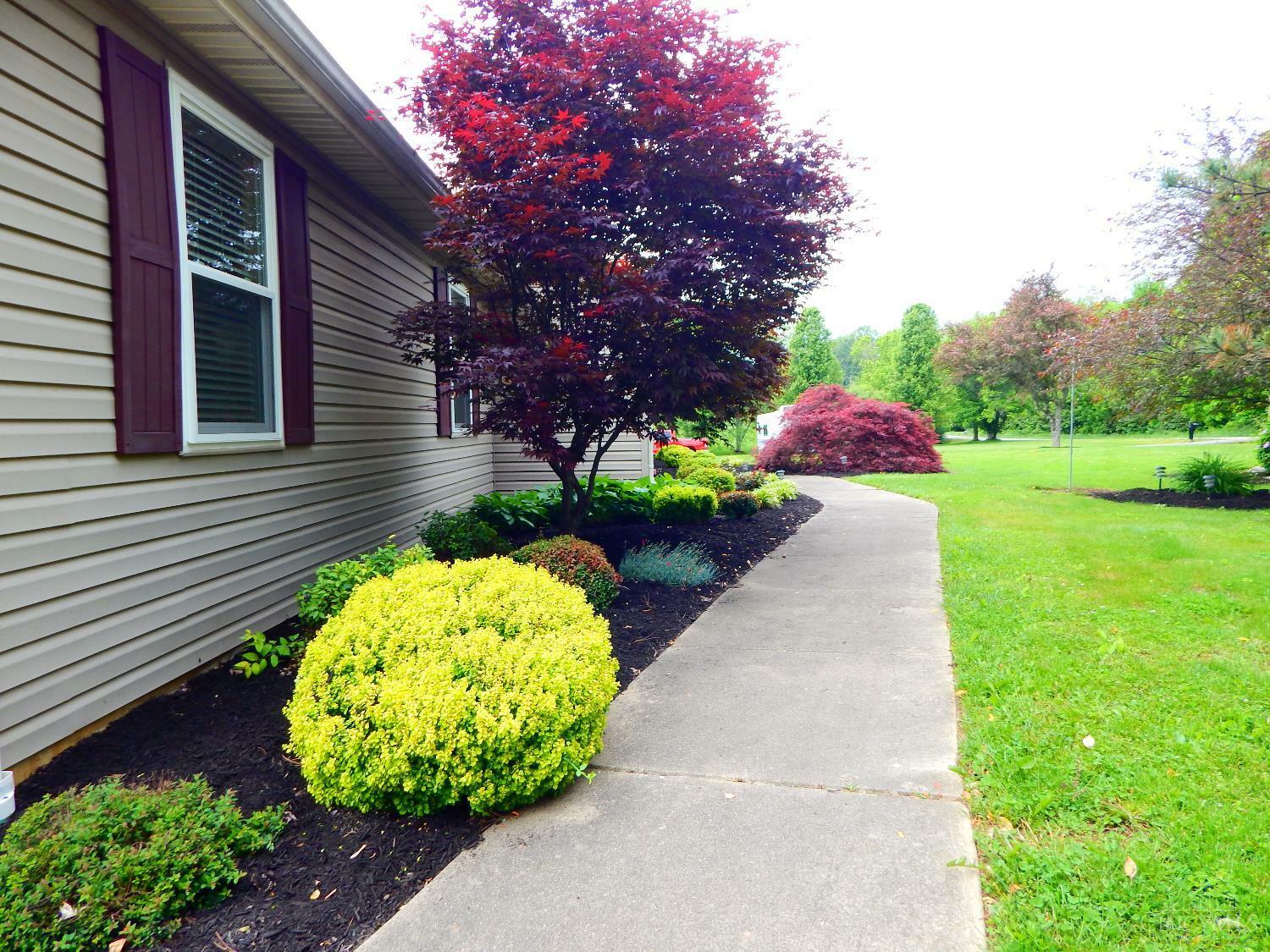 Property Photo: 1137 Middleboro Road OH 45054