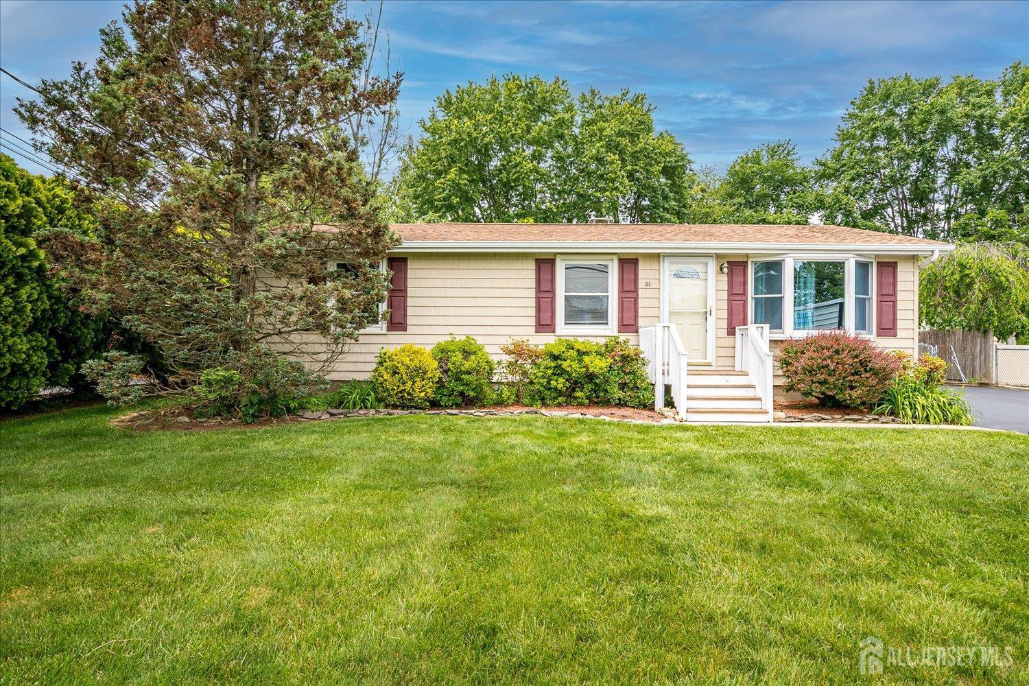 Property Photo:  111 John Street  NJ 08828 