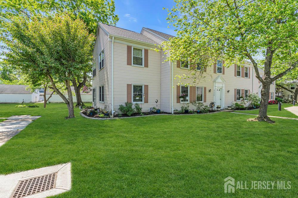 Property Photo: 342 Narragansett Lane O NJ 08831