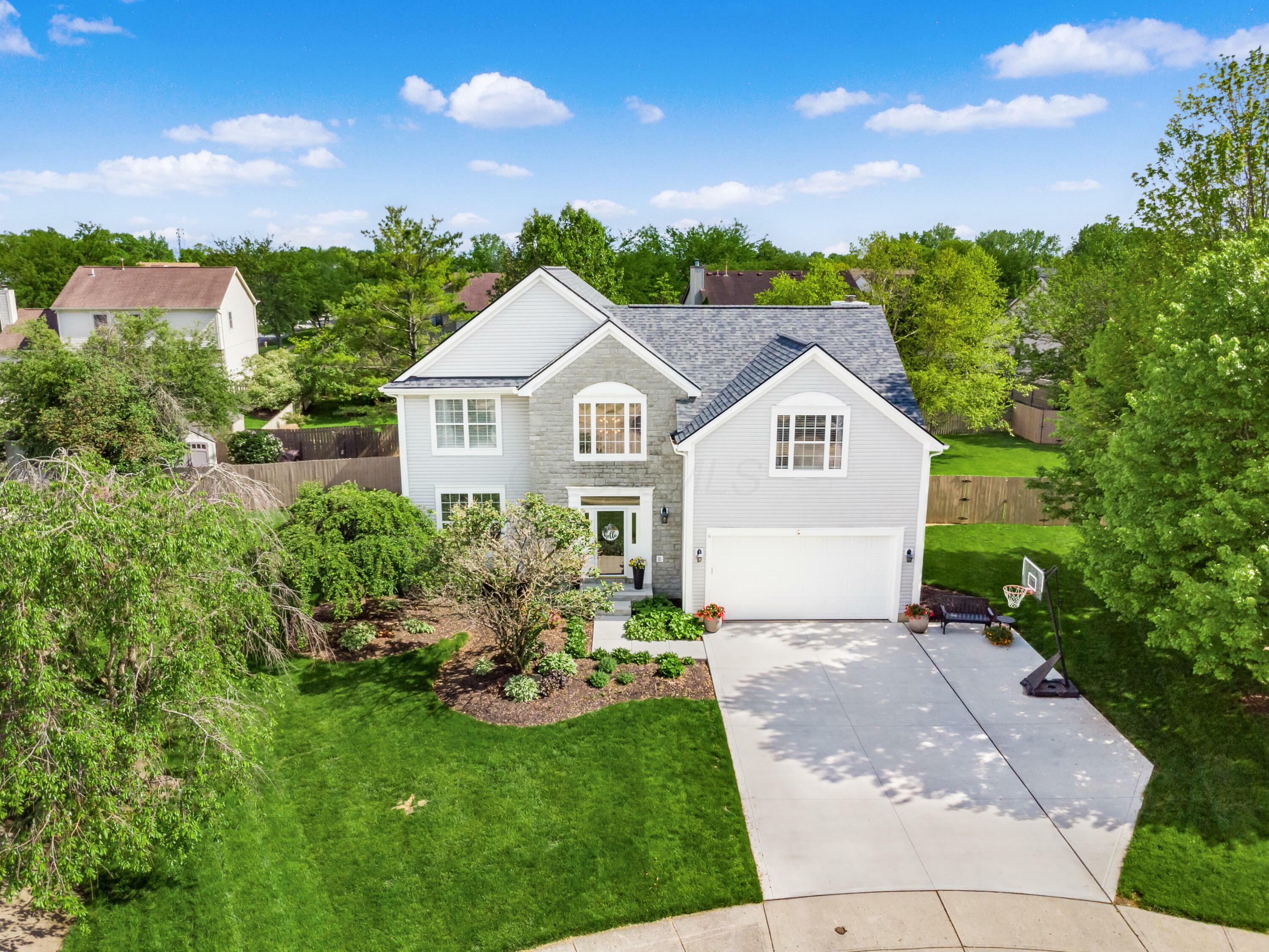 Property Photo: 4710 Helmsbridge Court OH 43123