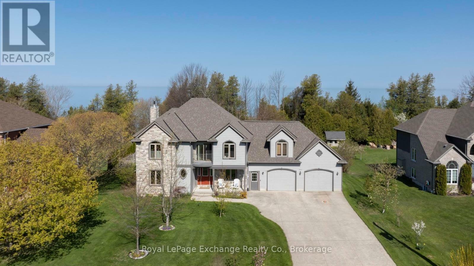 902 Park Place  Huron-Kinloss ON N2Z 0C4 photo