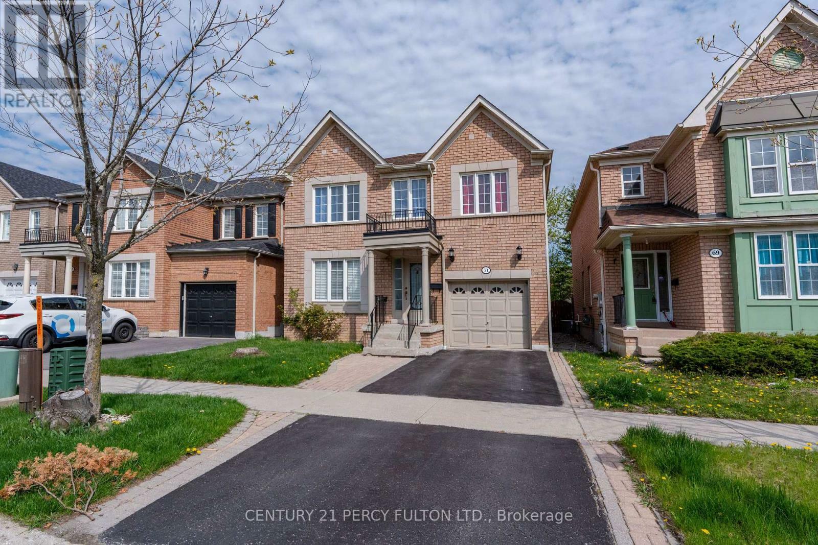Property Photo: 71 Armitage Crescent ON L1T 4K9