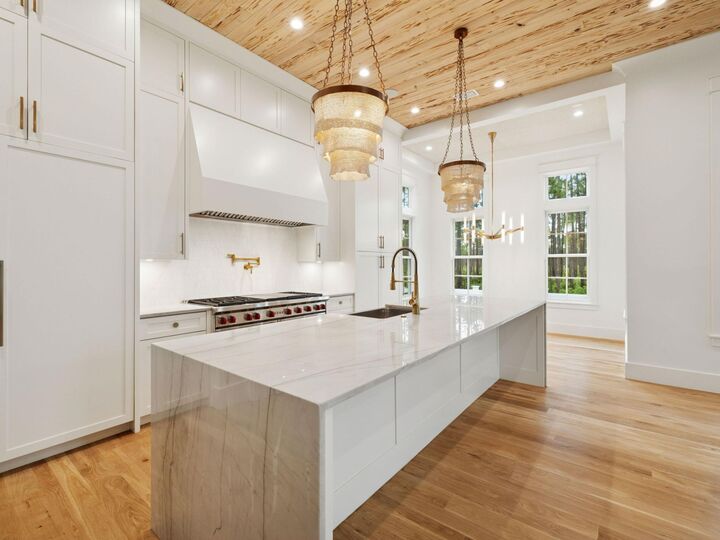 Property Photo: 262 Climbing Rose Way FL 32459