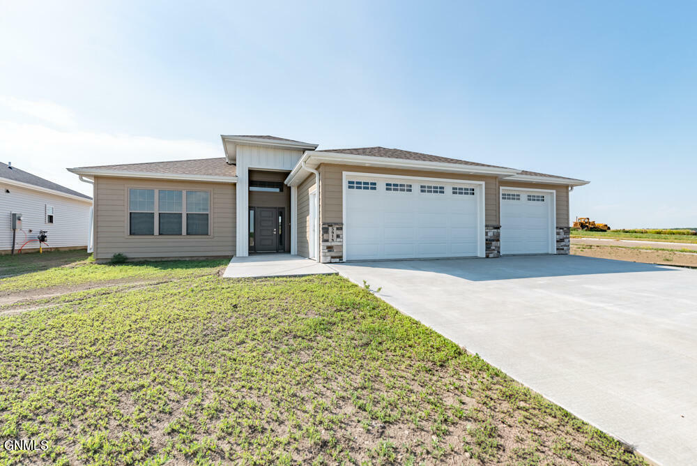 5918 Theodore Lane  Bismarck ND 58503 photo