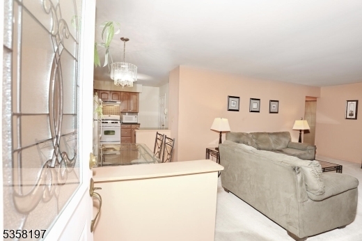 Property Photo: 8 Beech Ct NJ 07456