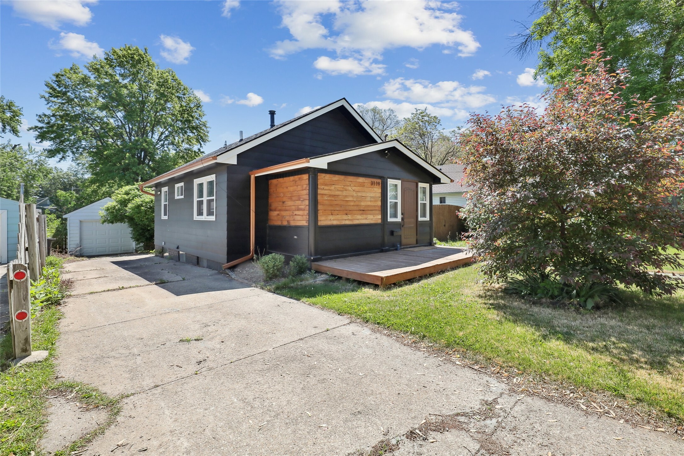 Property Photo: 3119 SW 13th Street IA 50315