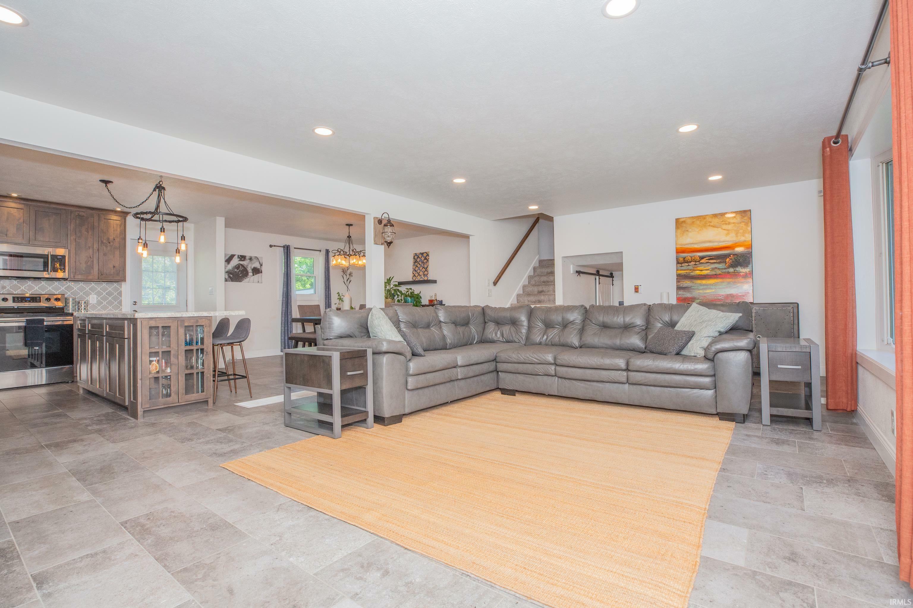 Property Photo: 31 W Sunrise Drive IN 47710