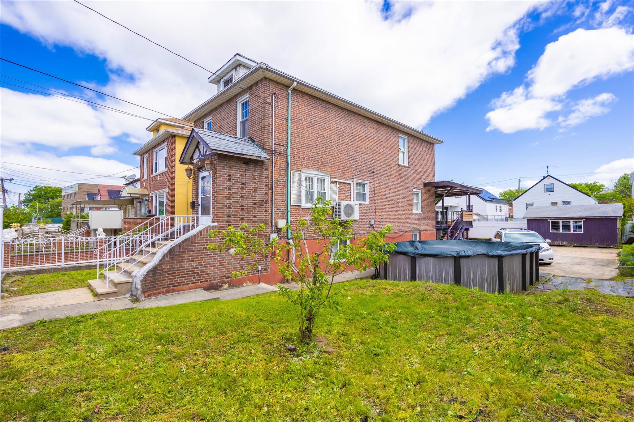 Property Photo: 1032 Swinton Avenue NY 10465