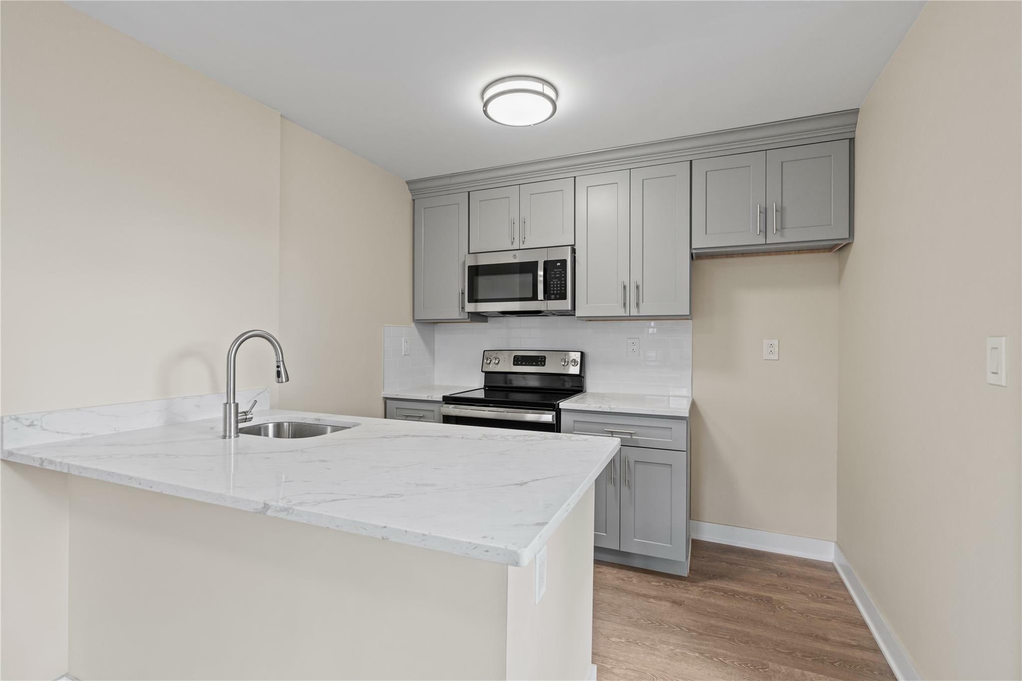 Property Photo: 135 Wakefield Avenue 301 NY 10704
