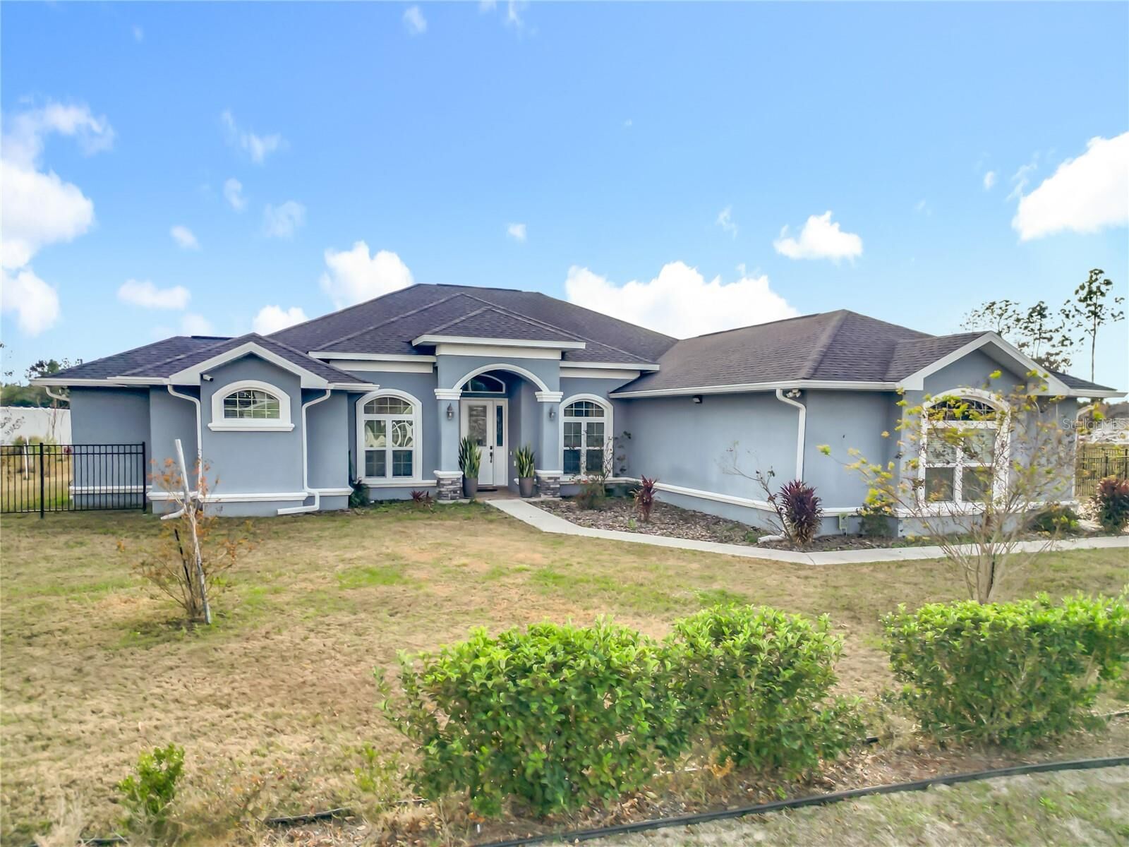Property Photo: 4770 SW 114th Street FL 34476