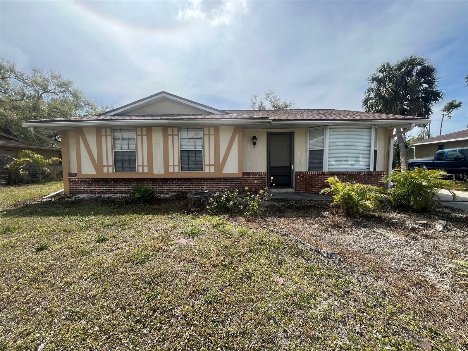 Property Photo: 1225 Armsdale Avenue FL 33948