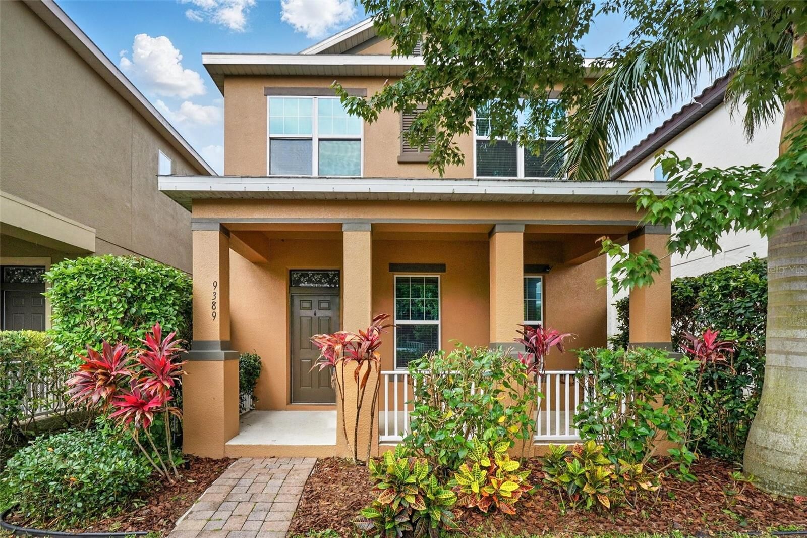Property Photo:  9389 Meadow Hunt Way  FL 34787 