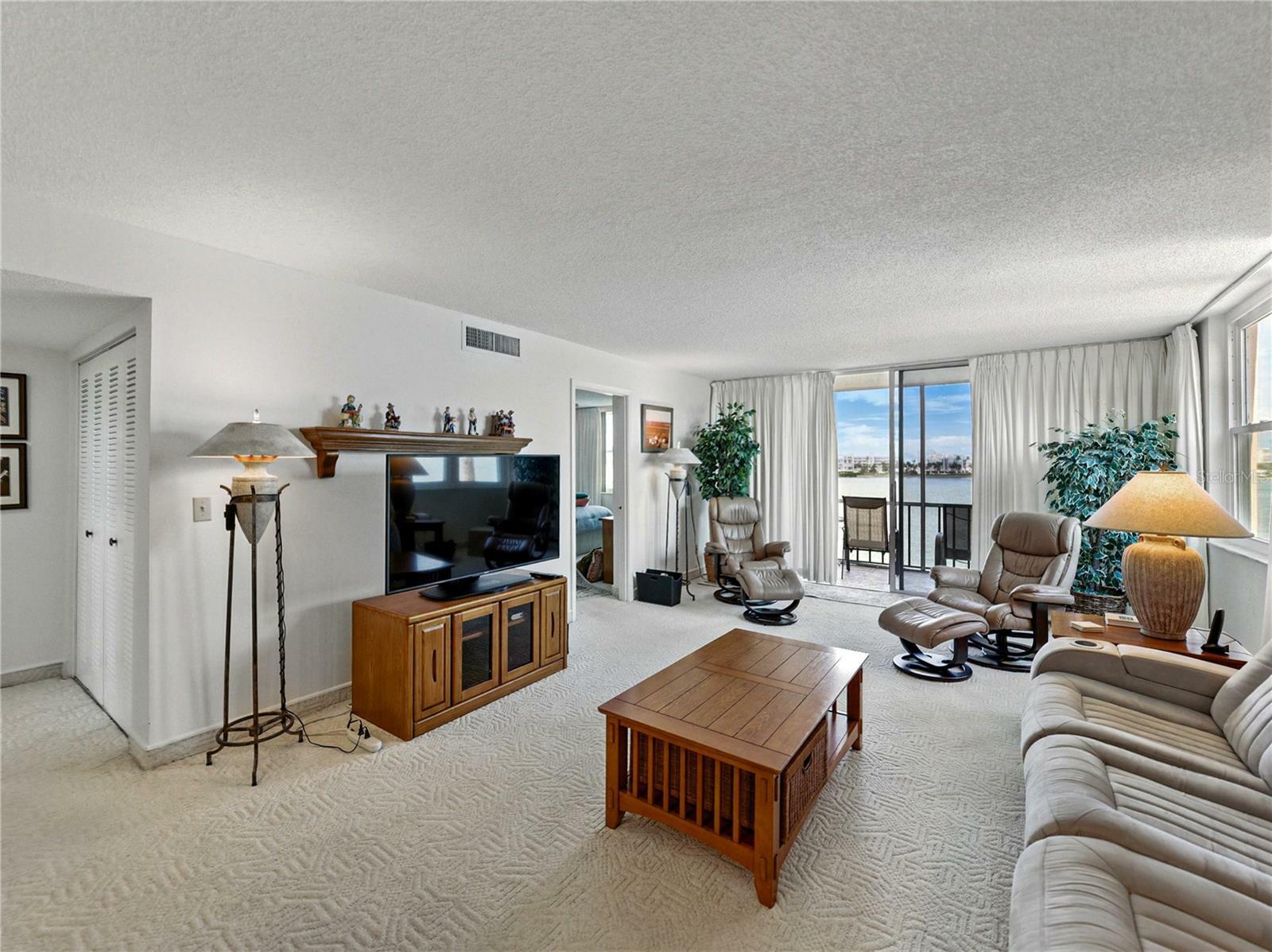 Property Photo:  7665 Sun Island Drive S 307  FL 33707 