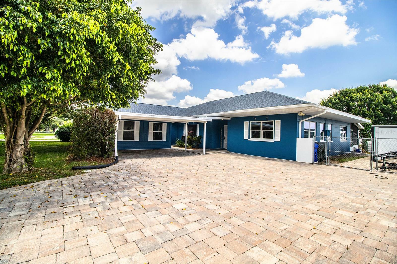 1328 Edgewater Beach Drive  Lakeland FL 33805 photo