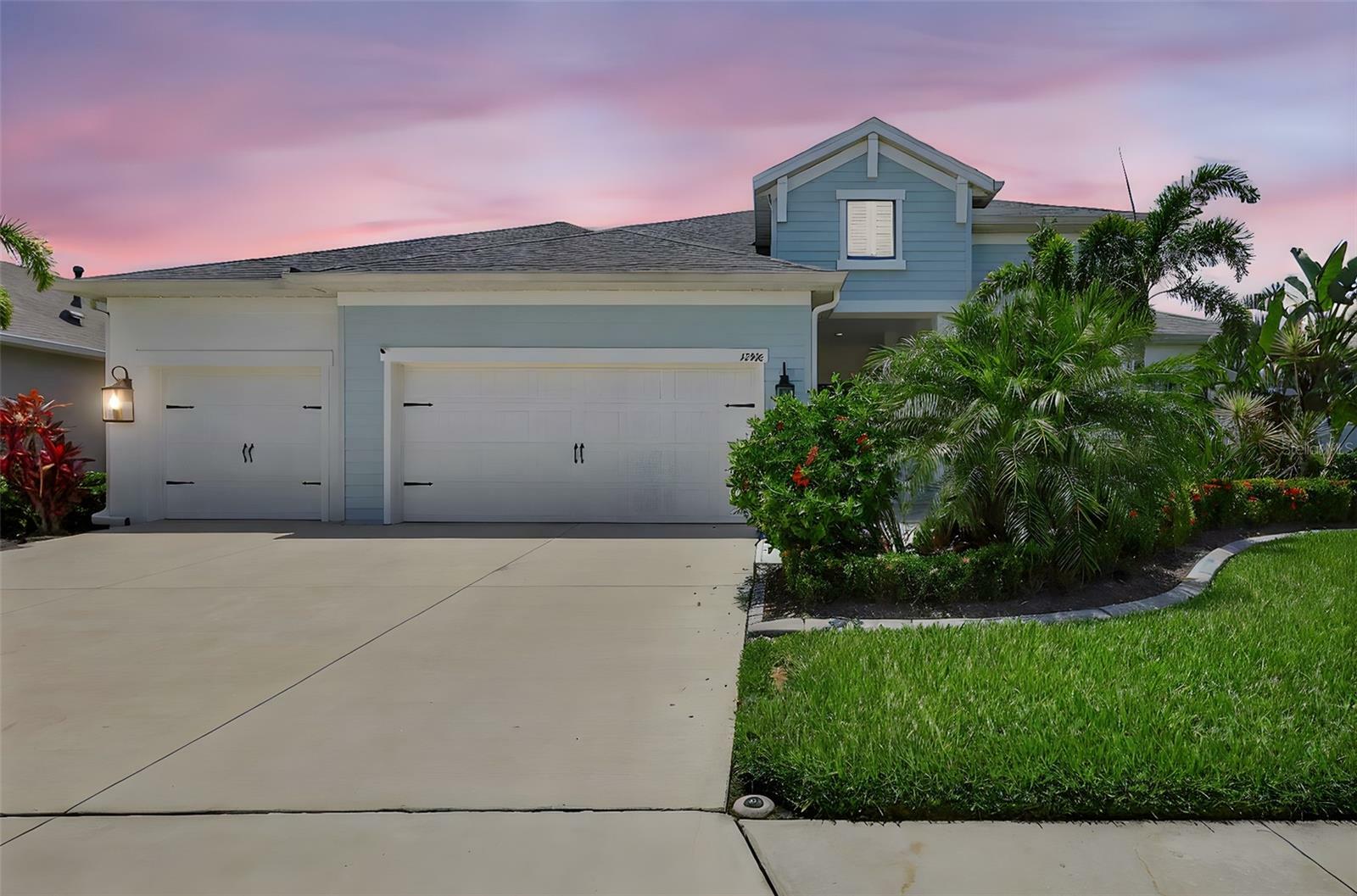 Property Photo: 13918 Old Creek Court FL 34219