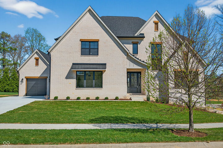 Property Photo:  1713 Deer Creek Way  IN 47201 