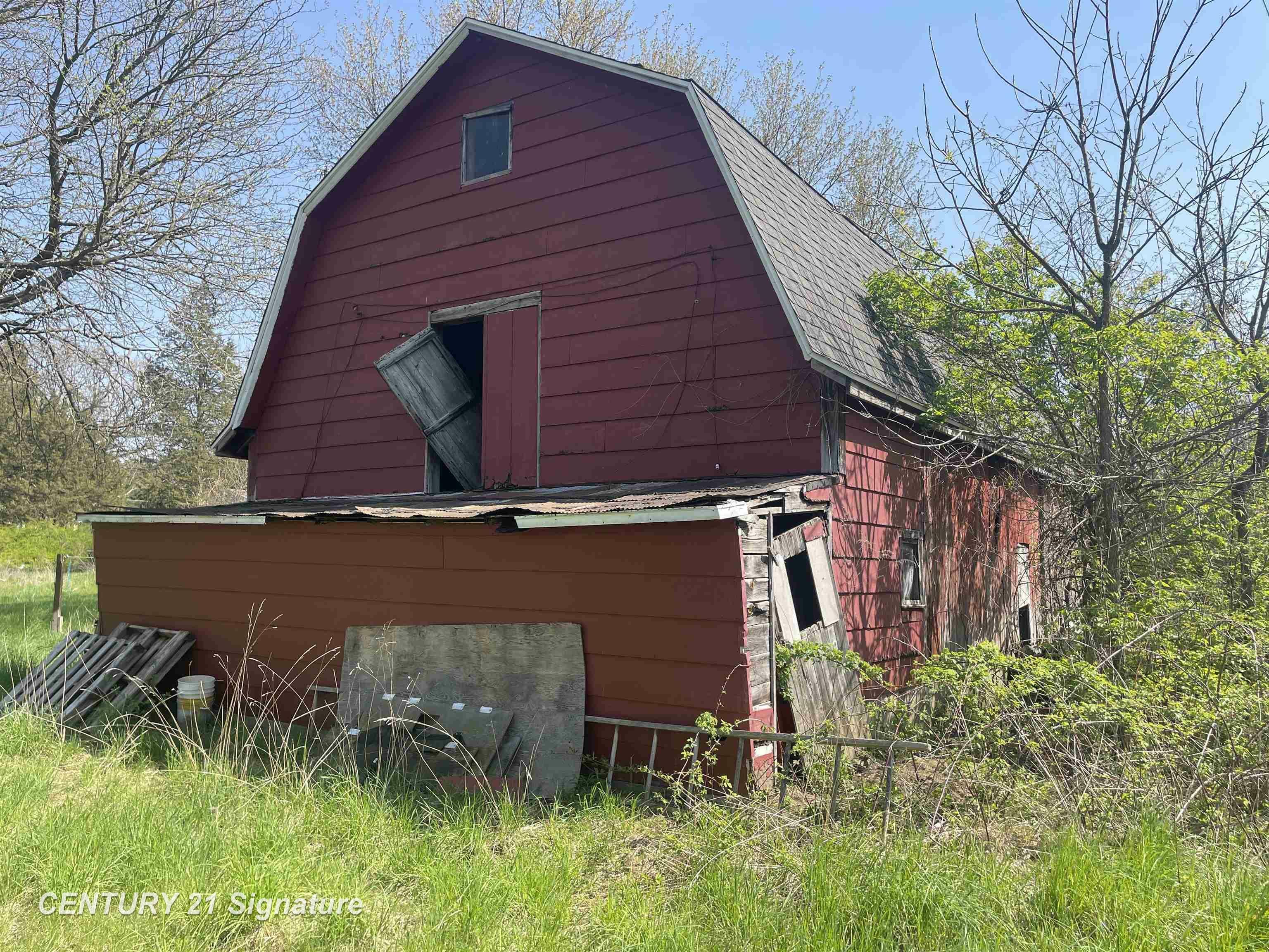 Property Photo: 6173 N McKinley Road MI 48433