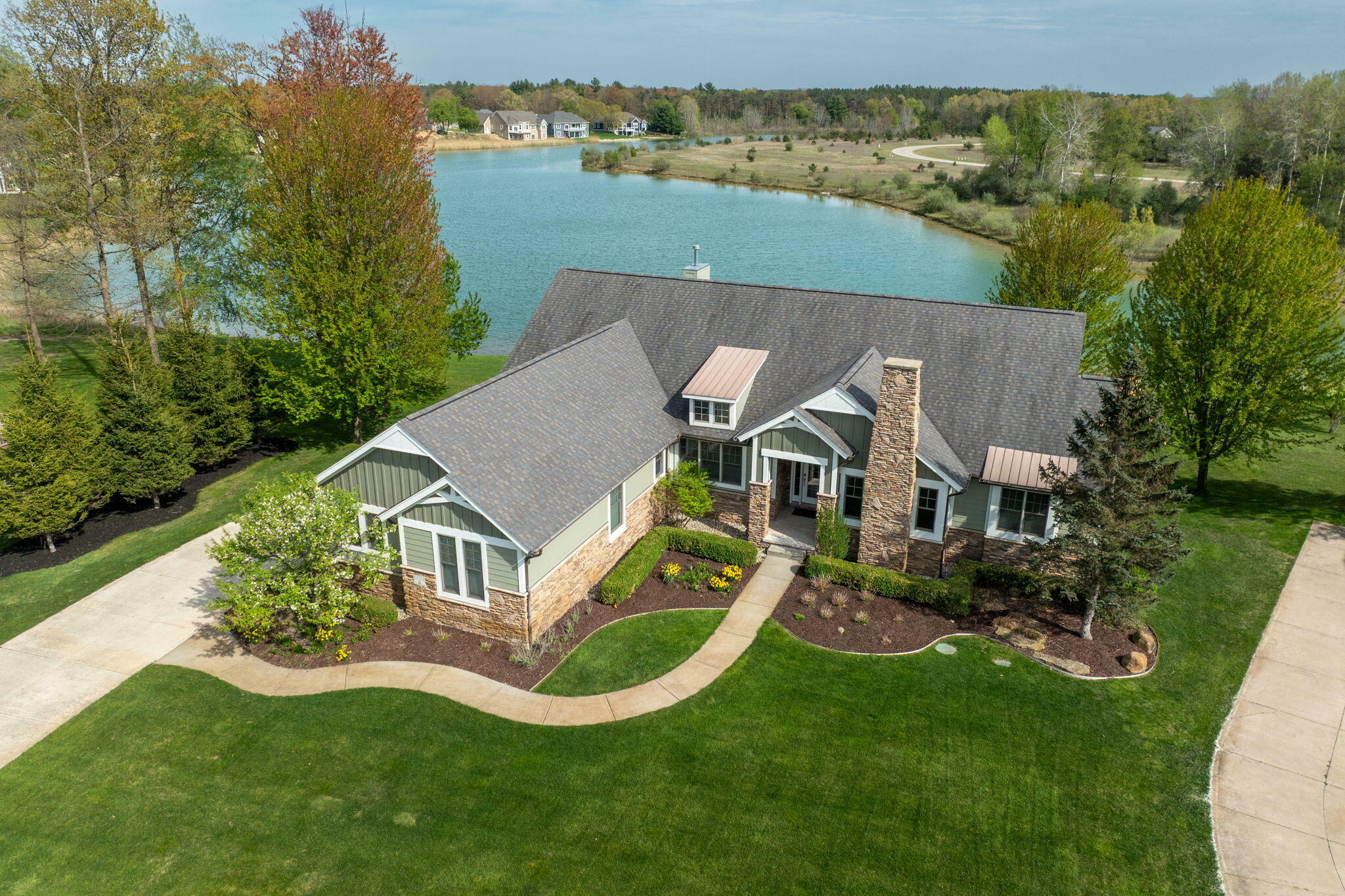 Property Photo: 11551 Wellington Court MI 49346