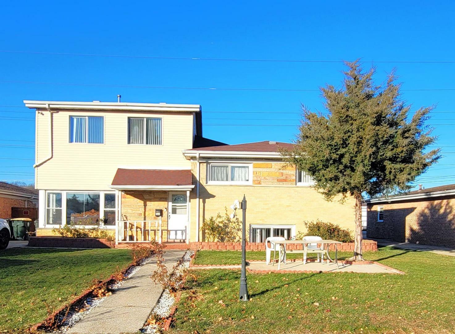 Property Photo: 5644 Lyons Street IL 60053
