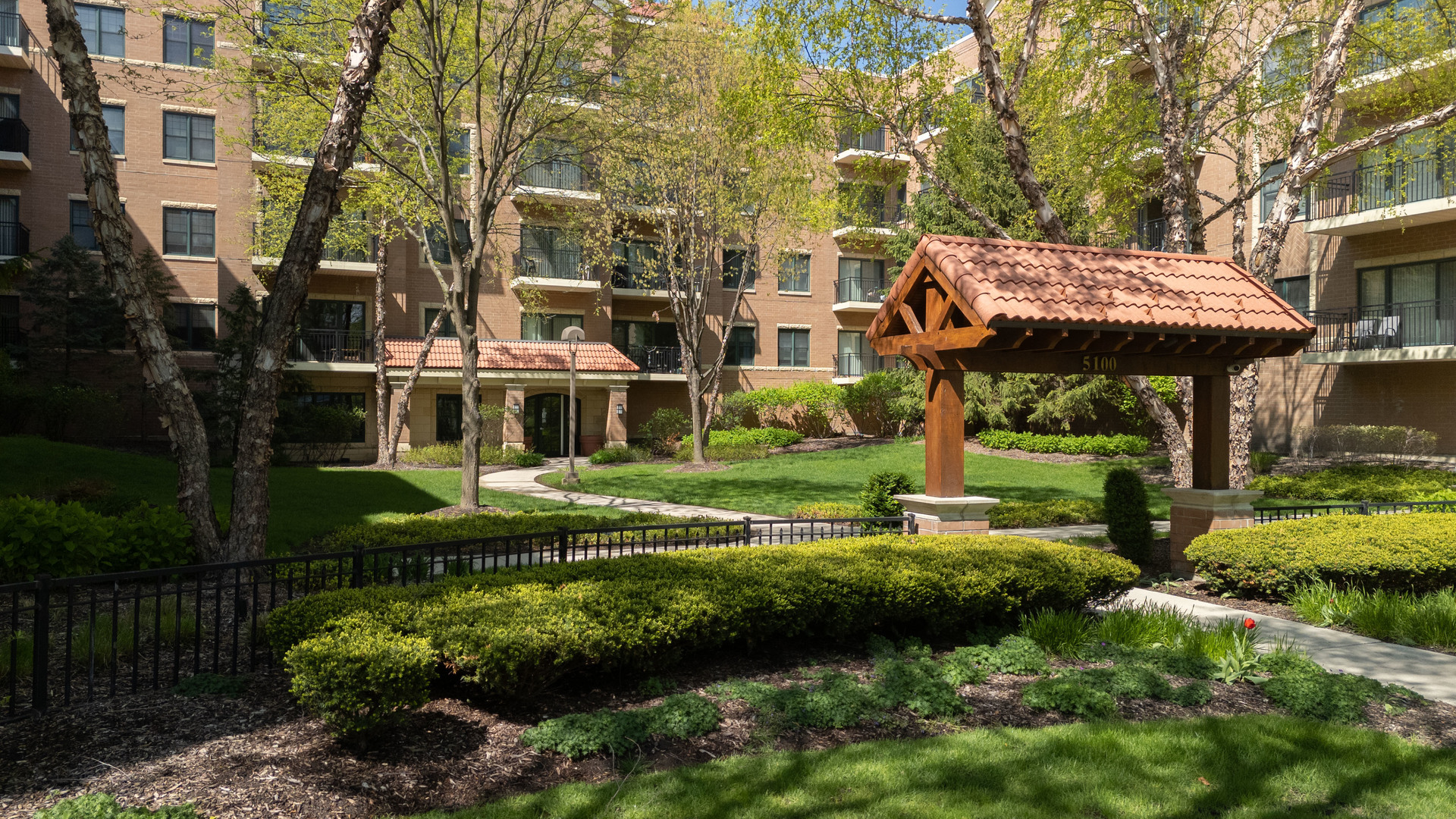 Property Photo: 5100 W 96th Street 234 IL 60453