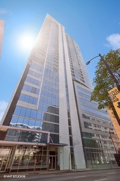 Property Photo: 303 W Ohio Street 1509 IL 60654
