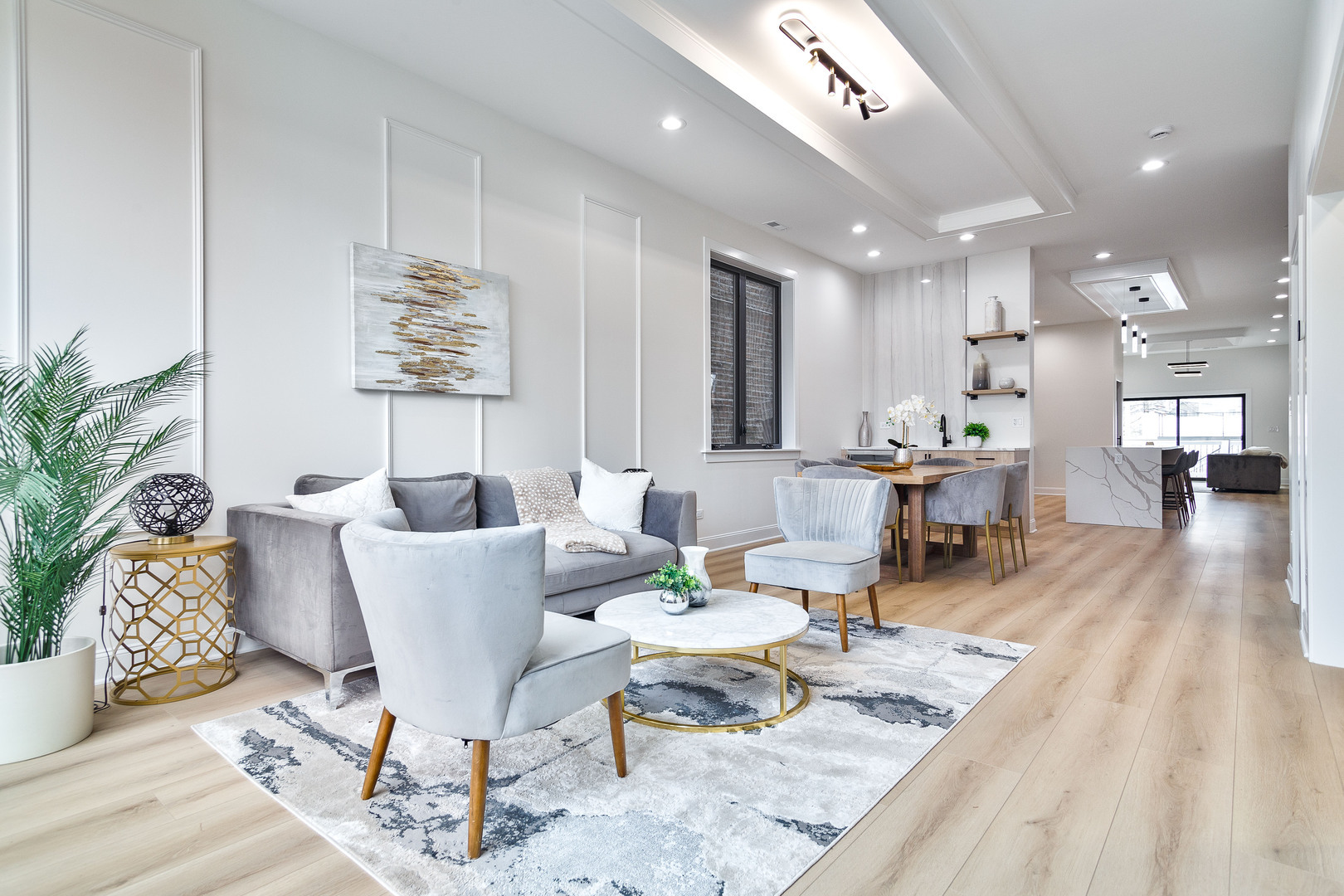 Property Photo: 1832 N Kimball Avenue IL 60647