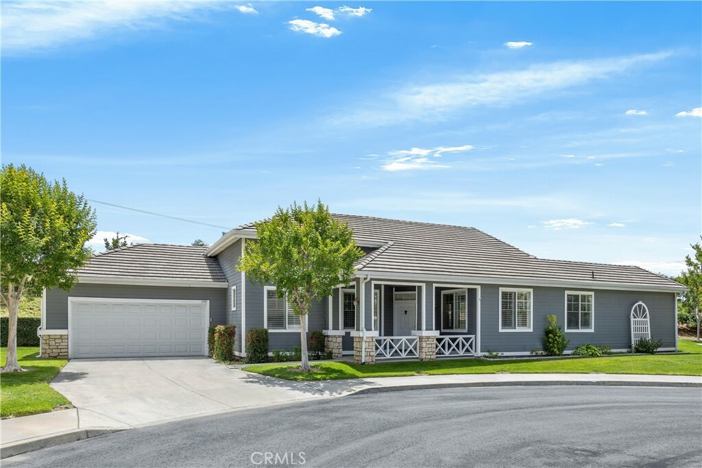 Property Photo: 1707 Morning Dove Lane CA 92373