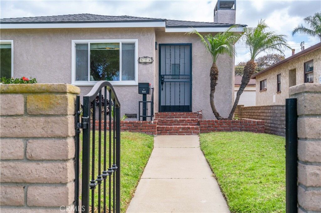 Property Photo:  524 N Paulina Avenue  CA 90277 