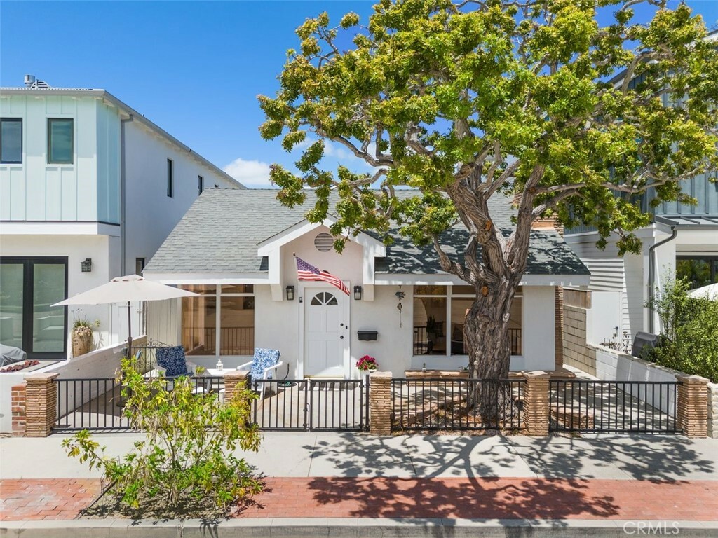 Property Photo:  1710 Plaza Del Norte  CA 92661 