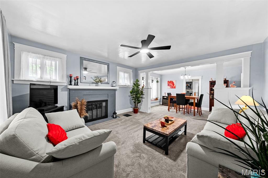 Property Photo: 1035 Tuxedo Boulevard MO 63119