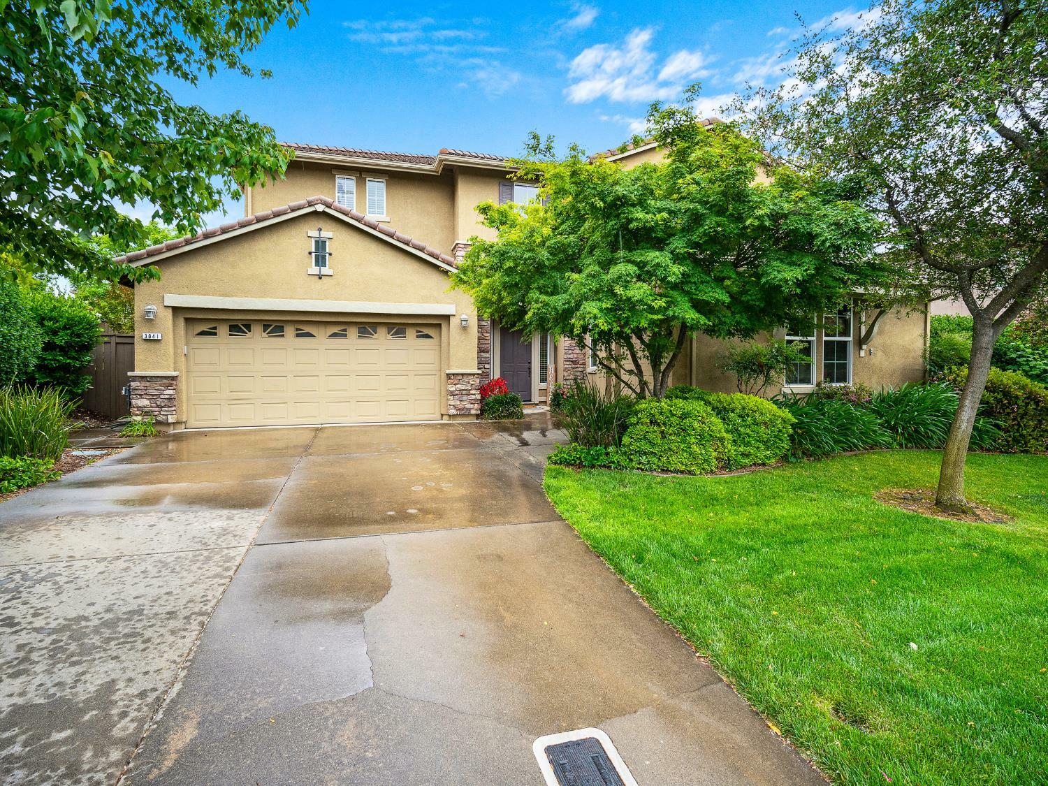 Property Photo: 3041 Hammond Way CA 95762