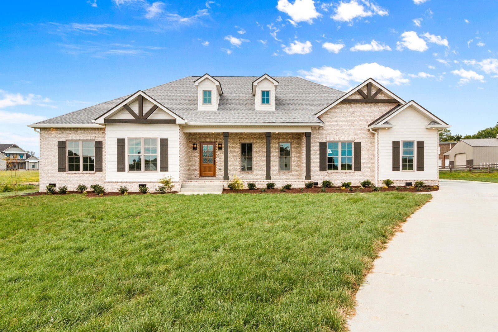 Property Photo:  120 Denton Court  TN 37043 
