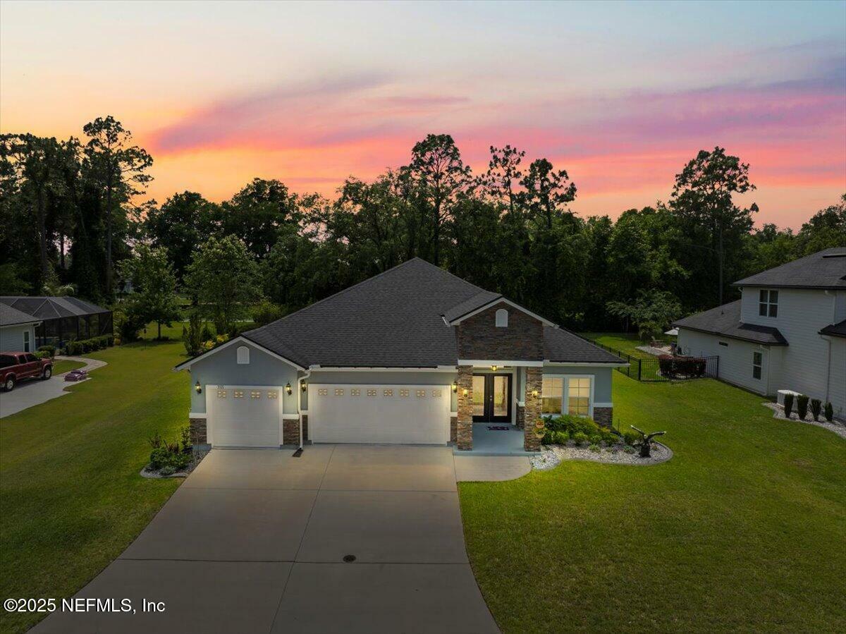Property Photo: 3521 Grand Victoria Court FL 32043