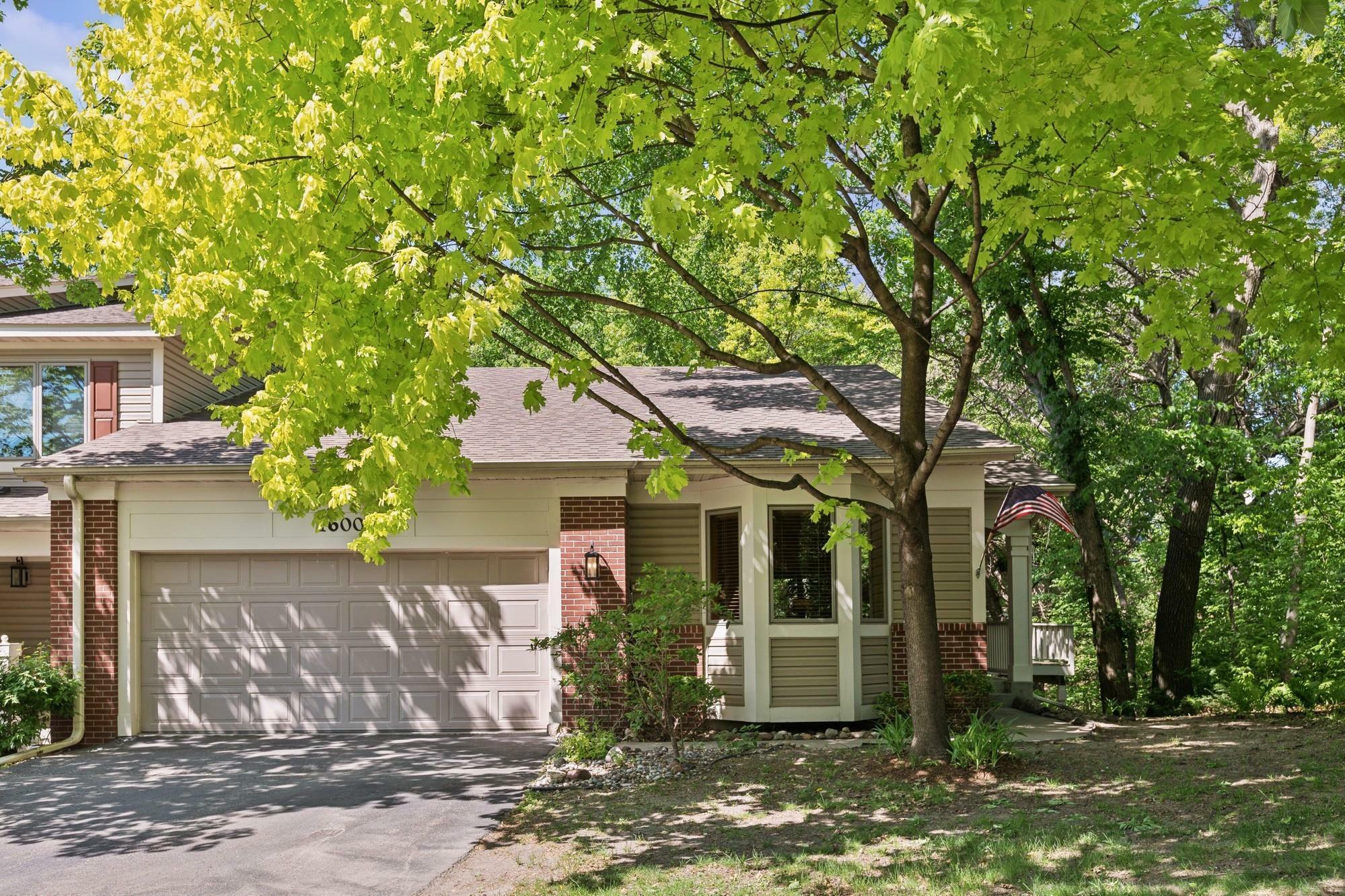 Property Photo: 1600 Summit Shores Circle MN 55306