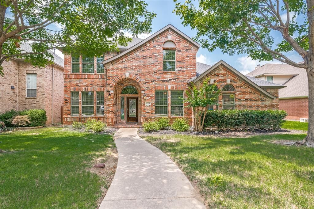 Property Photo: 1370 Misty Cove TX 75087
