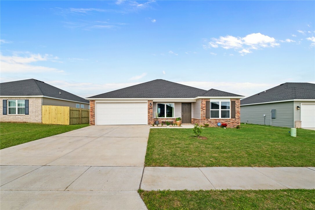 1641 Ace Avenue  Gentry AR 72734 photo