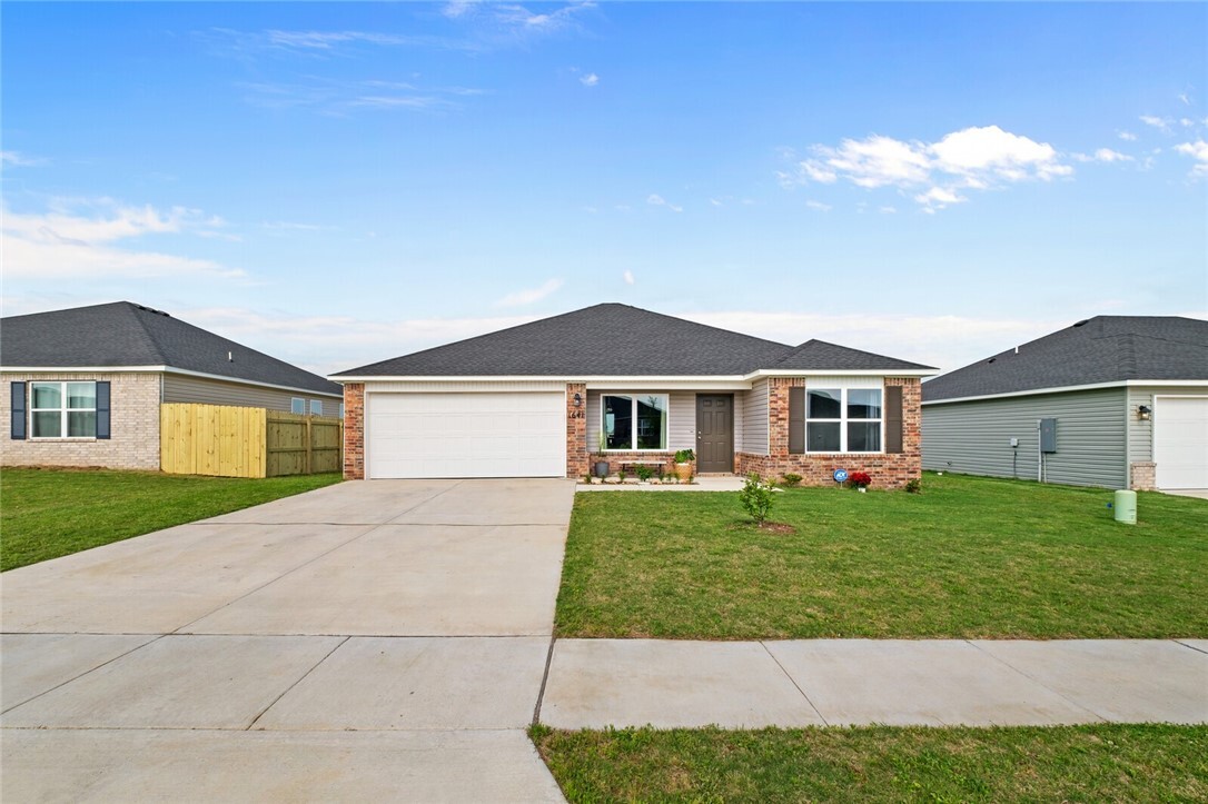Property Photo: 1641 Ace Avenue AR 72734