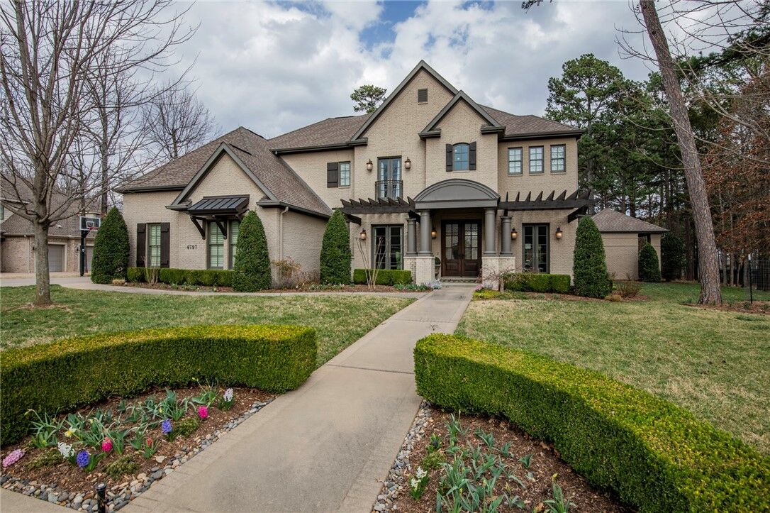 Property Photo:  4797 Clear Creek Boulevard  AR 72704 