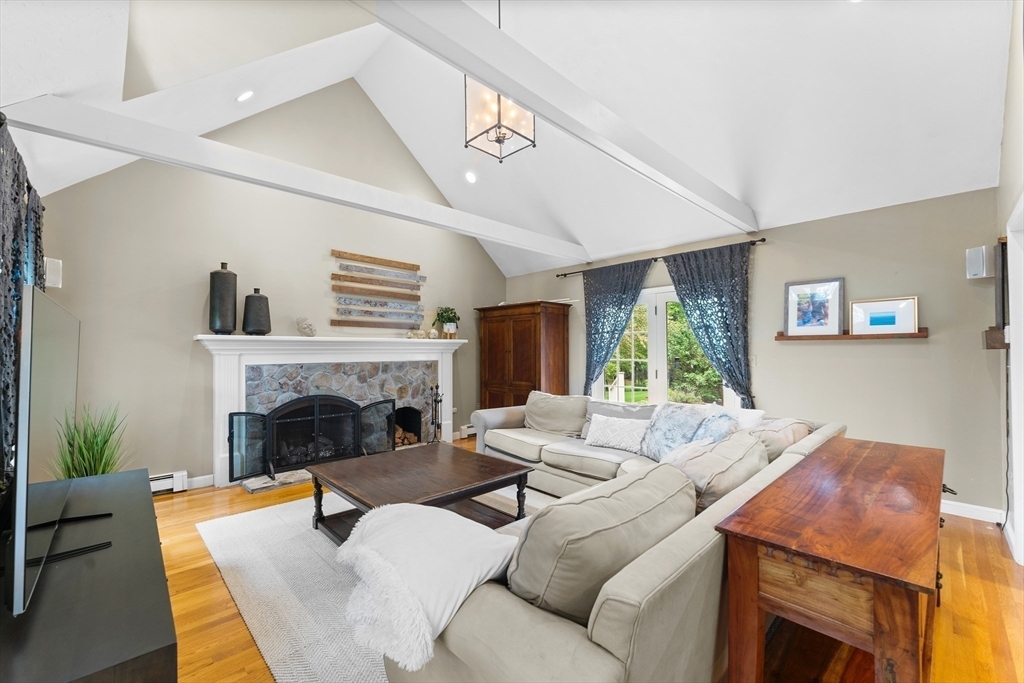 Property Photo: 126 Arrow Head Rd MA 02050