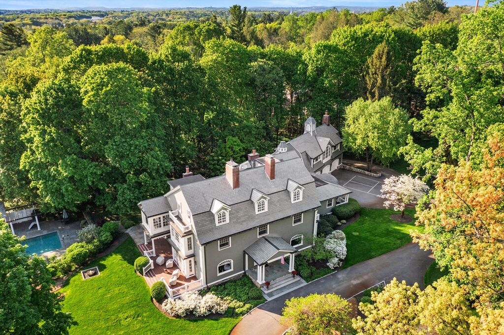 Property Photo: 24 Phillips Street MA 01810