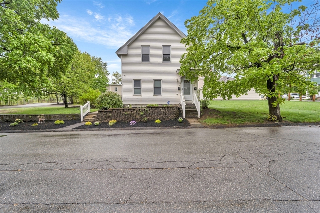 Property Photo: 21 Smith St MA 01420