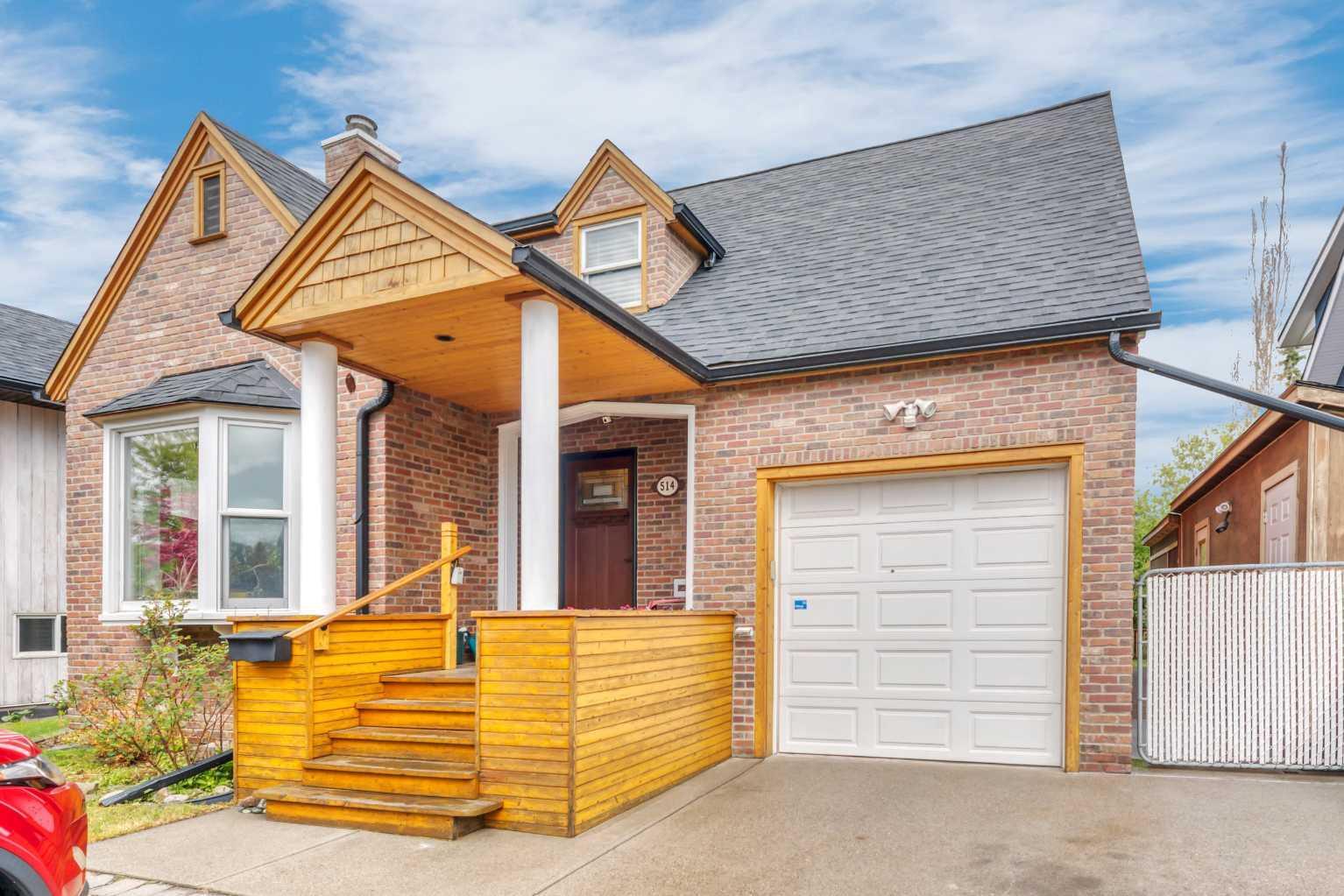 Property Photo: 514 Scarboro Avenue SW AB T3C 2H6