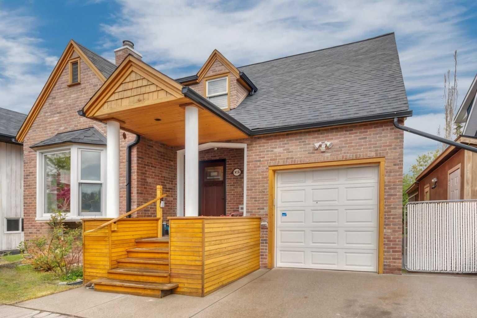 Property Photo:  514 Scarboro Avenue SW  AB T3C 2H6 