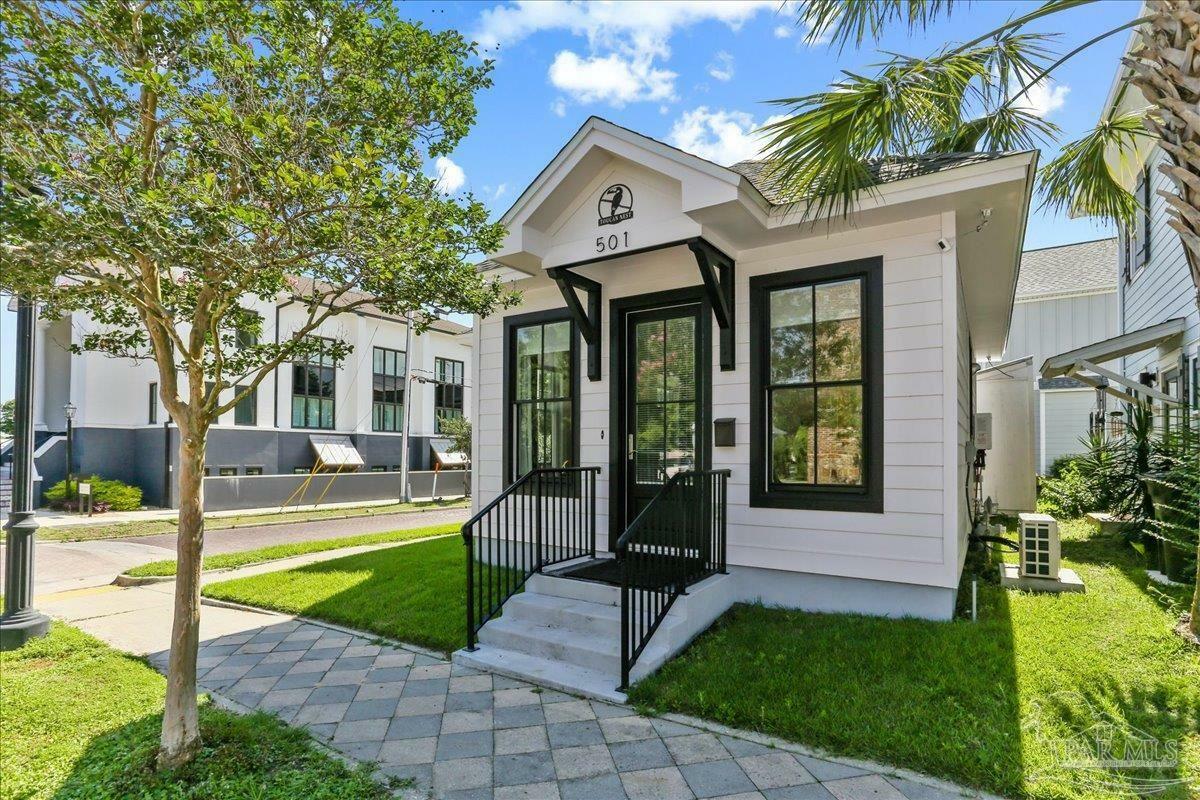 Property Photo: 501 N Alcaniz St FL 32501
