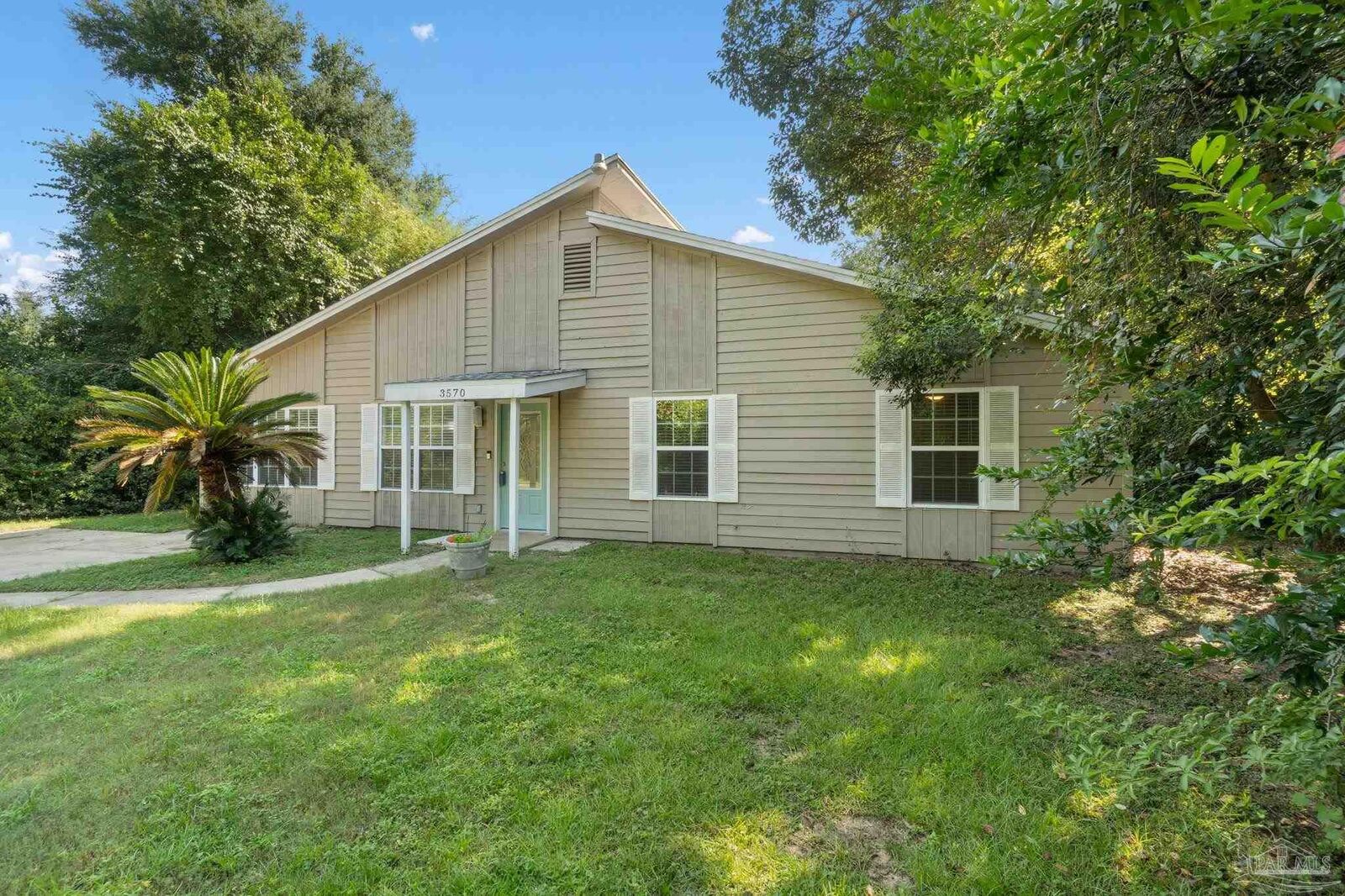 Property Photo:  3570 Milford Rd  FL 32526 