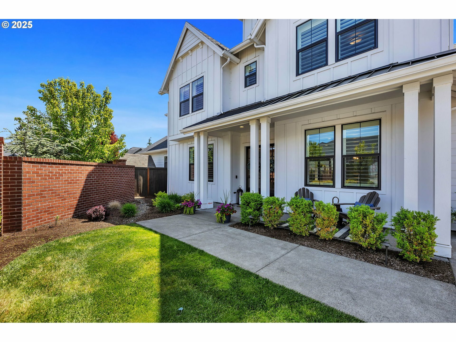 Property Photo: 5605 NW 144th Cir WA 98685