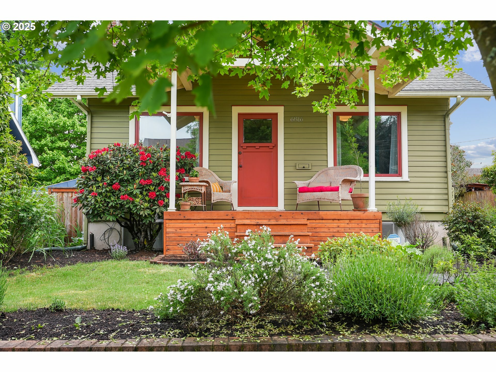Property Photo: 6816 N Congress Ave OR 97217