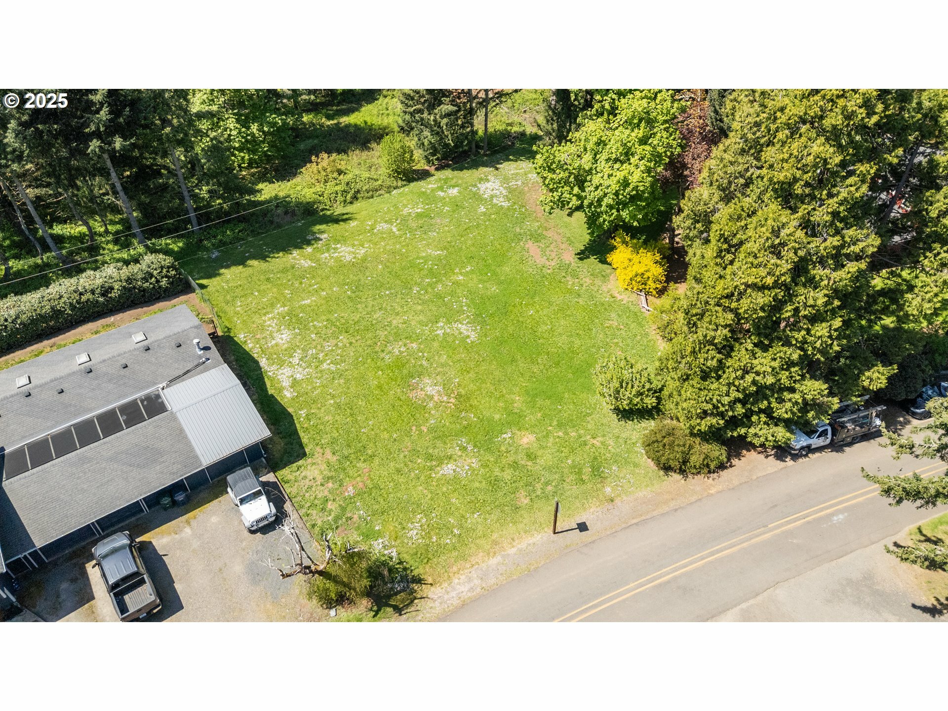 Property Photo: Nestle Way OR 97455