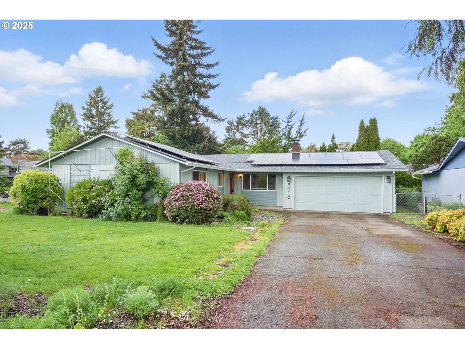 Property Photo:  8616 NE 57th St  WA 98662 
