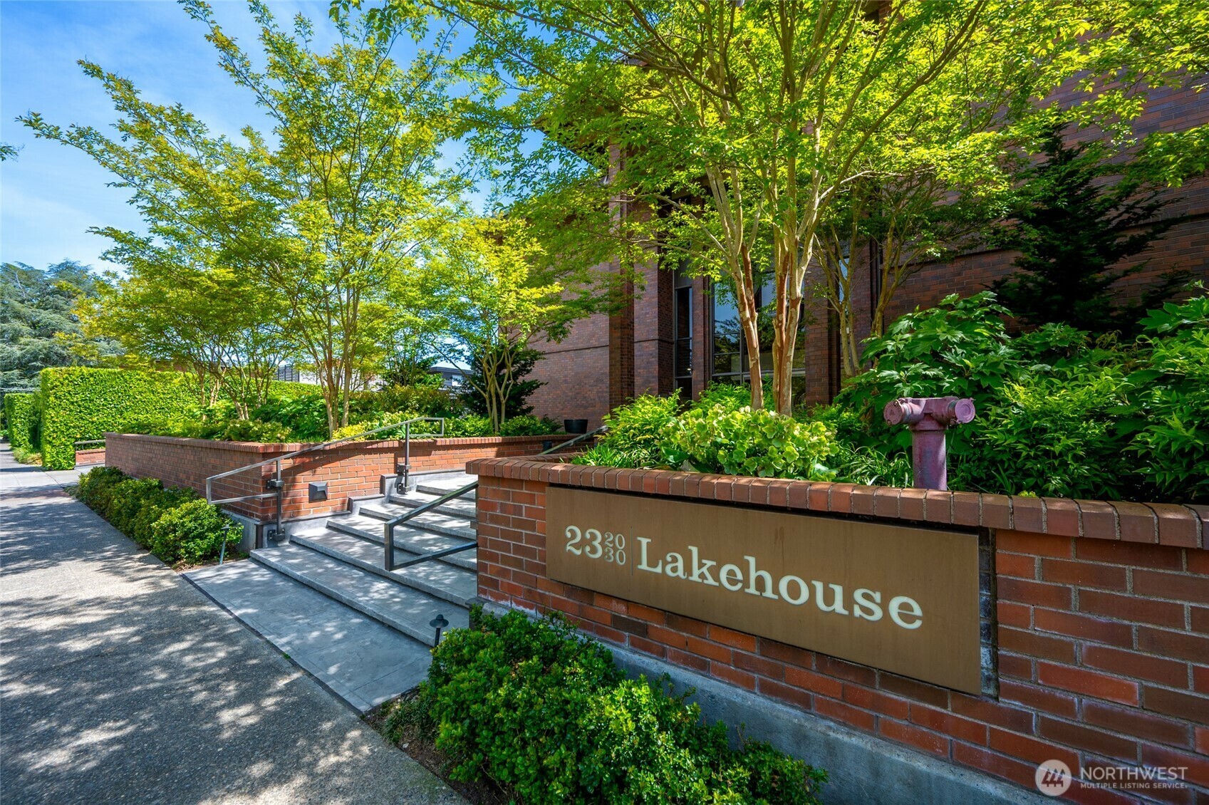 2320  43rd Avenue E 15A  Seattle WA 98112 photo